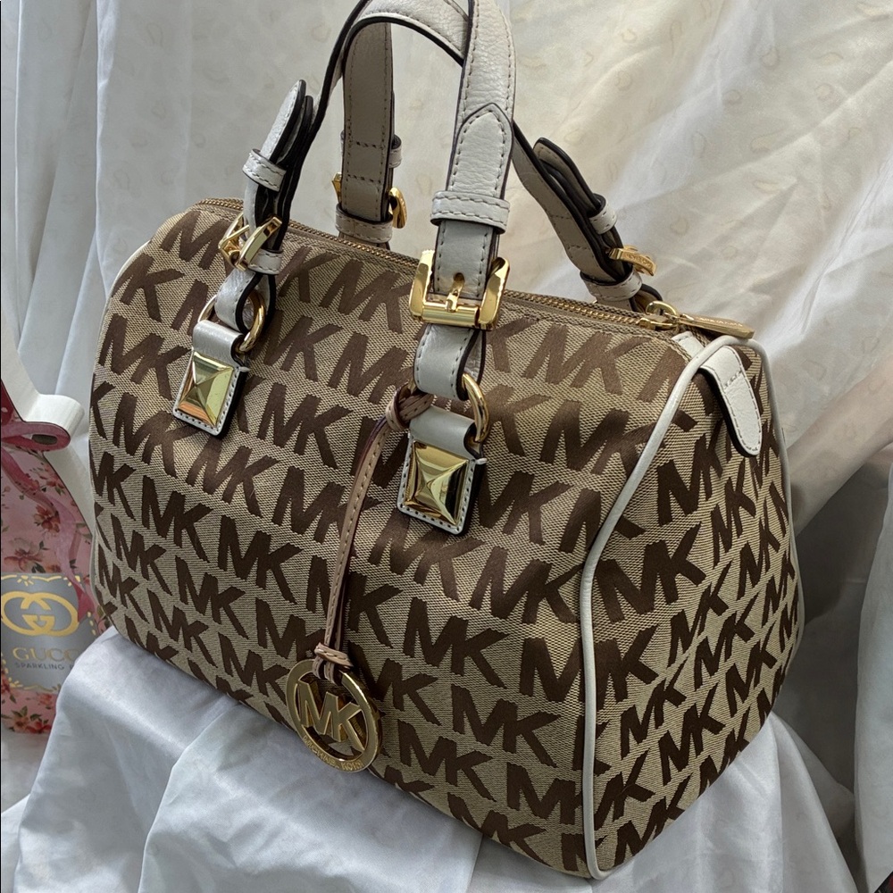 Michael Kors Grayson Monogram Handbag